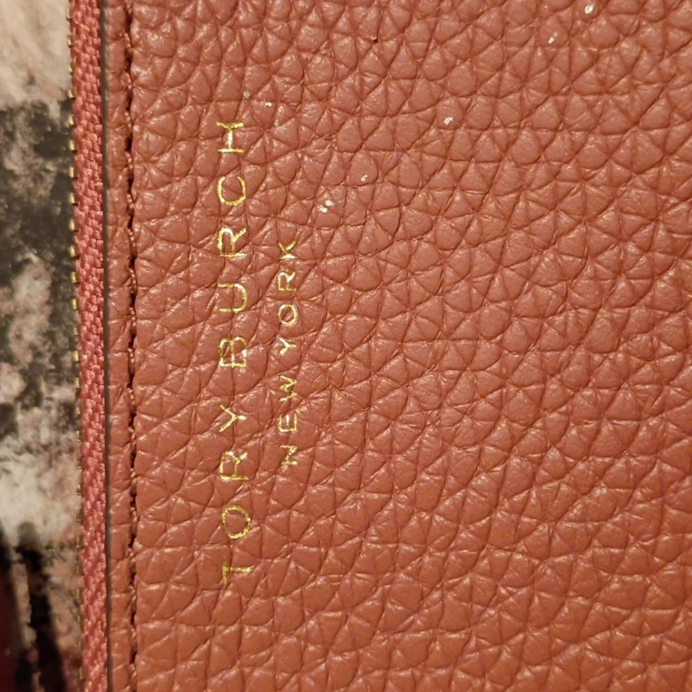 Tory Burch Card Wallet - Picture 3 of 6